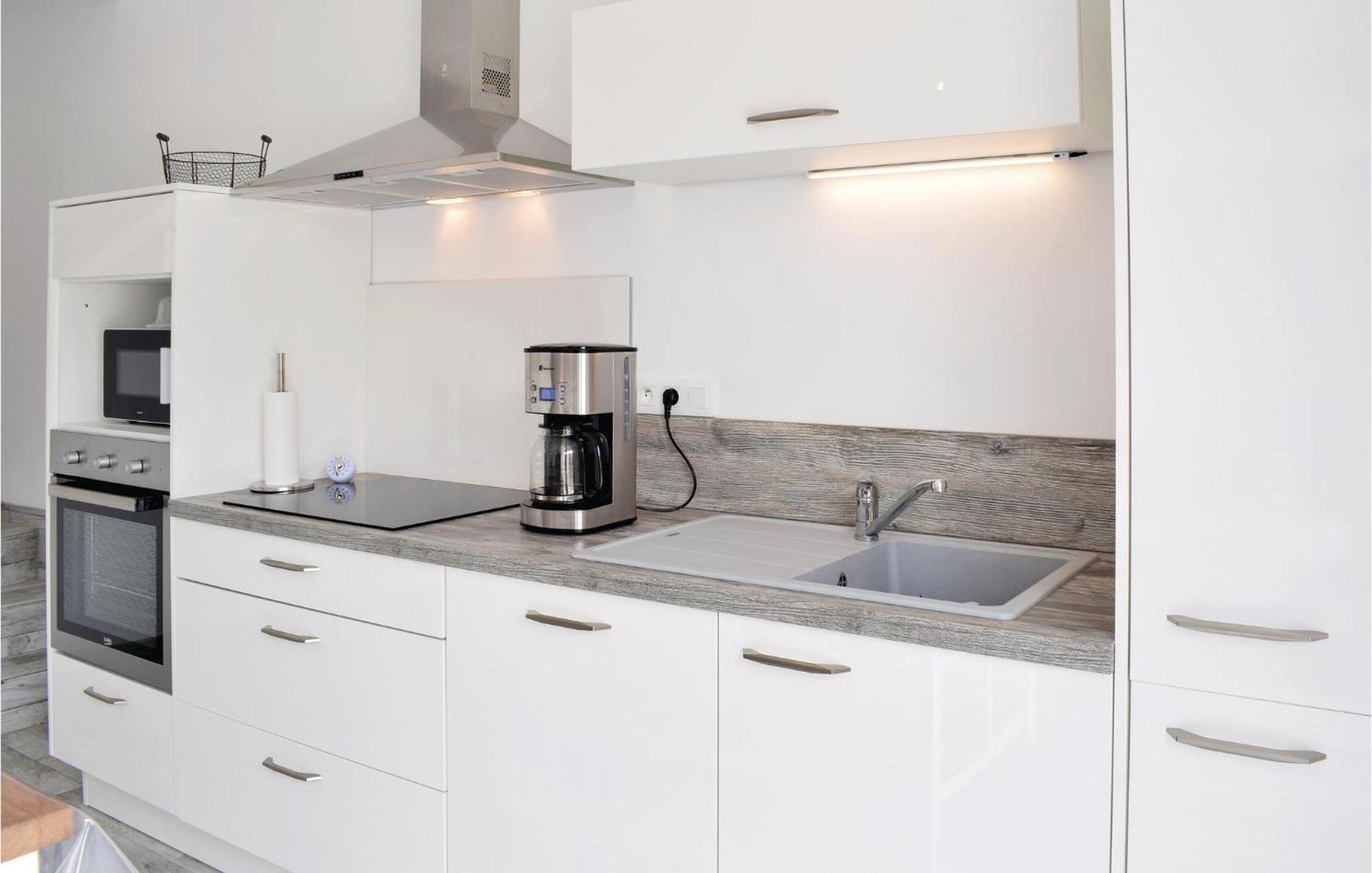 Amazing Home In Saint-Germain-Sur-Ay With Wifi Bagian luar foto